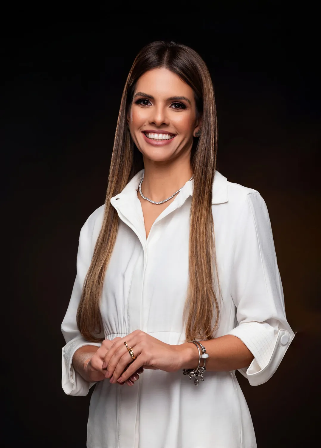 Dra. Letícia Camões
